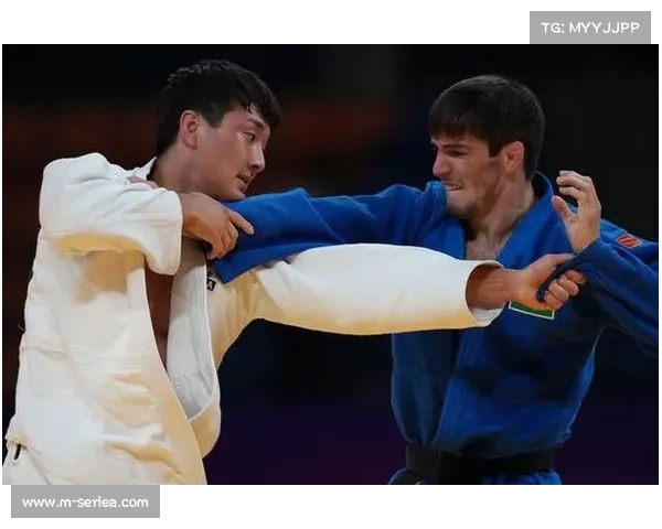 梁小梅全运资格赛挺举147公斤成功夺冠锁定81公斤级双金荣耀 梁小梅全运资格赛挺举147公斤成功夺冠锁定81公斤级双金荣耀