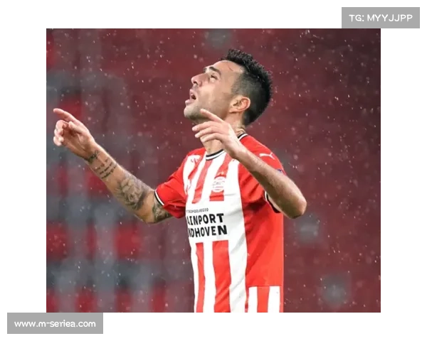 埃因霍温快速攻防转换奥林匹亚科斯防线面临严峻考验 埃因霍温快速攻防转换奥林匹亚科斯防线面临严峻考验