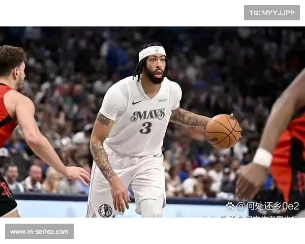 浓眉腹股沟痉挛退赛，独行侠上半场领先